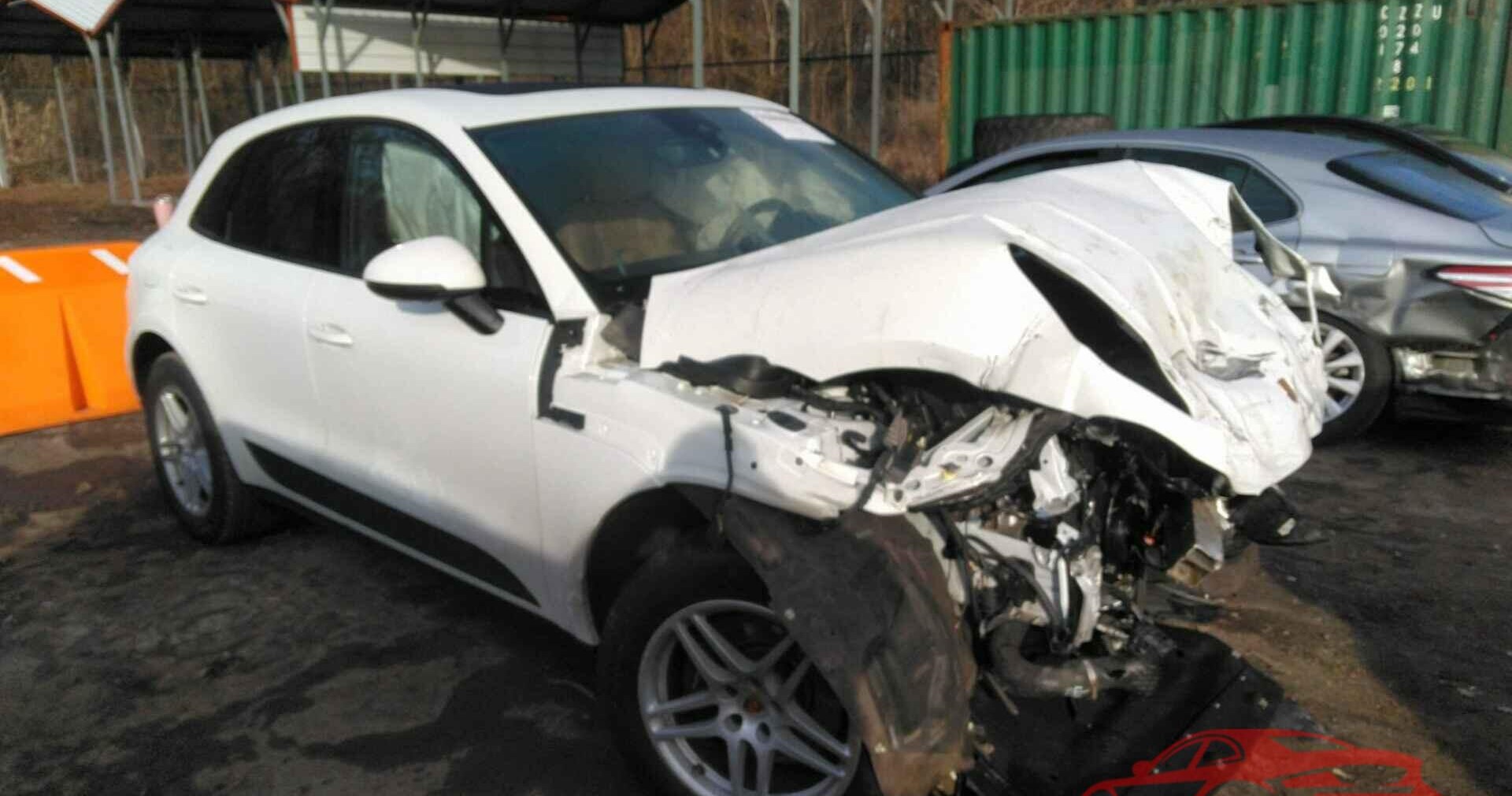 0392d61654a0c235-porsche-macan-2018-wp1aa2a59jlb12785-img1